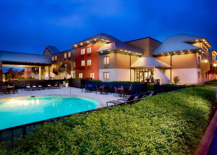 Holiday Inn Express Nashville Airport By IhgAirport Hotel